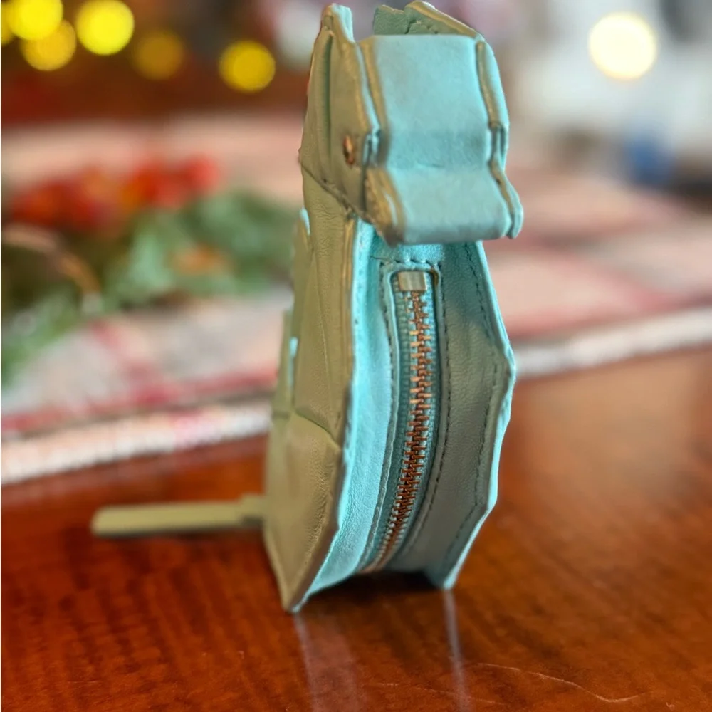 Kate Spade ♠️ Aqua blue Origami Seahorse Small coin pouch - breath of fresh air. - Picture 2 of 9